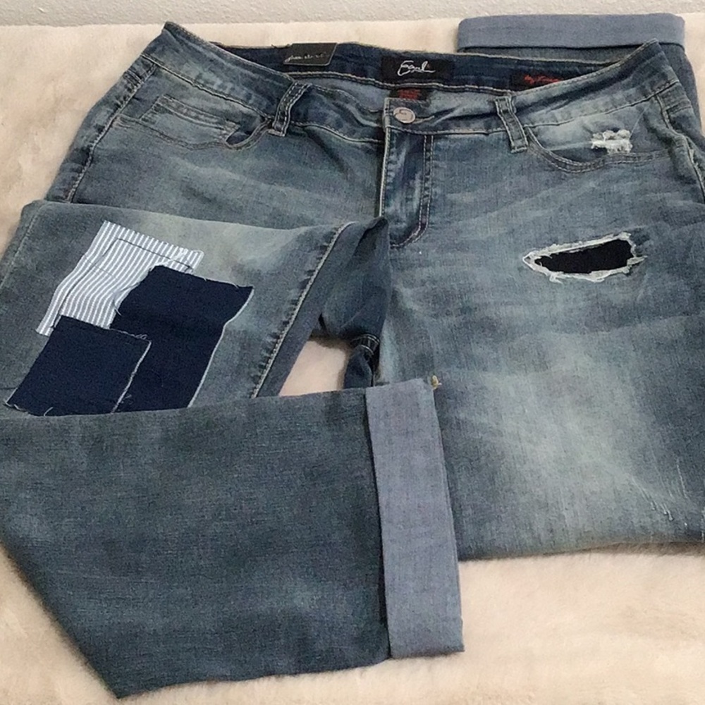 🆕 Earl Jean Patch Denim Pants Mid rise Boyfriend Fit